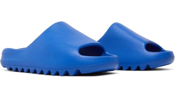 Yeezy Slides 'Azure'